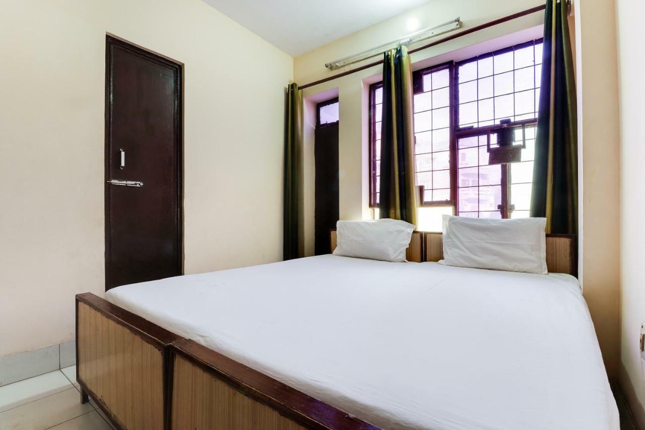 Spot On 38567 Hotel Aryan 勒克瑙 外观 照片
