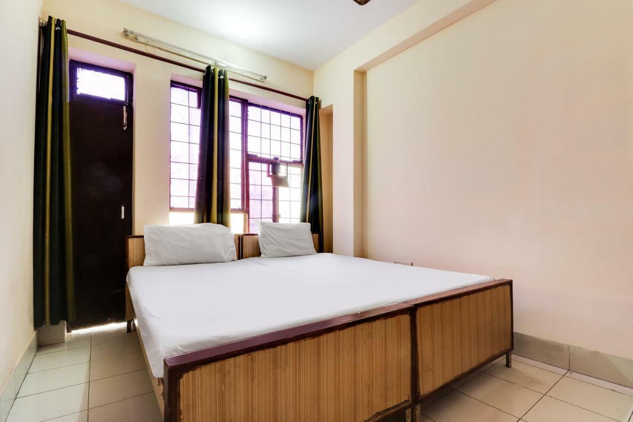 Spot On 38567 Hotel Aryan 勒克瑙 外观 照片