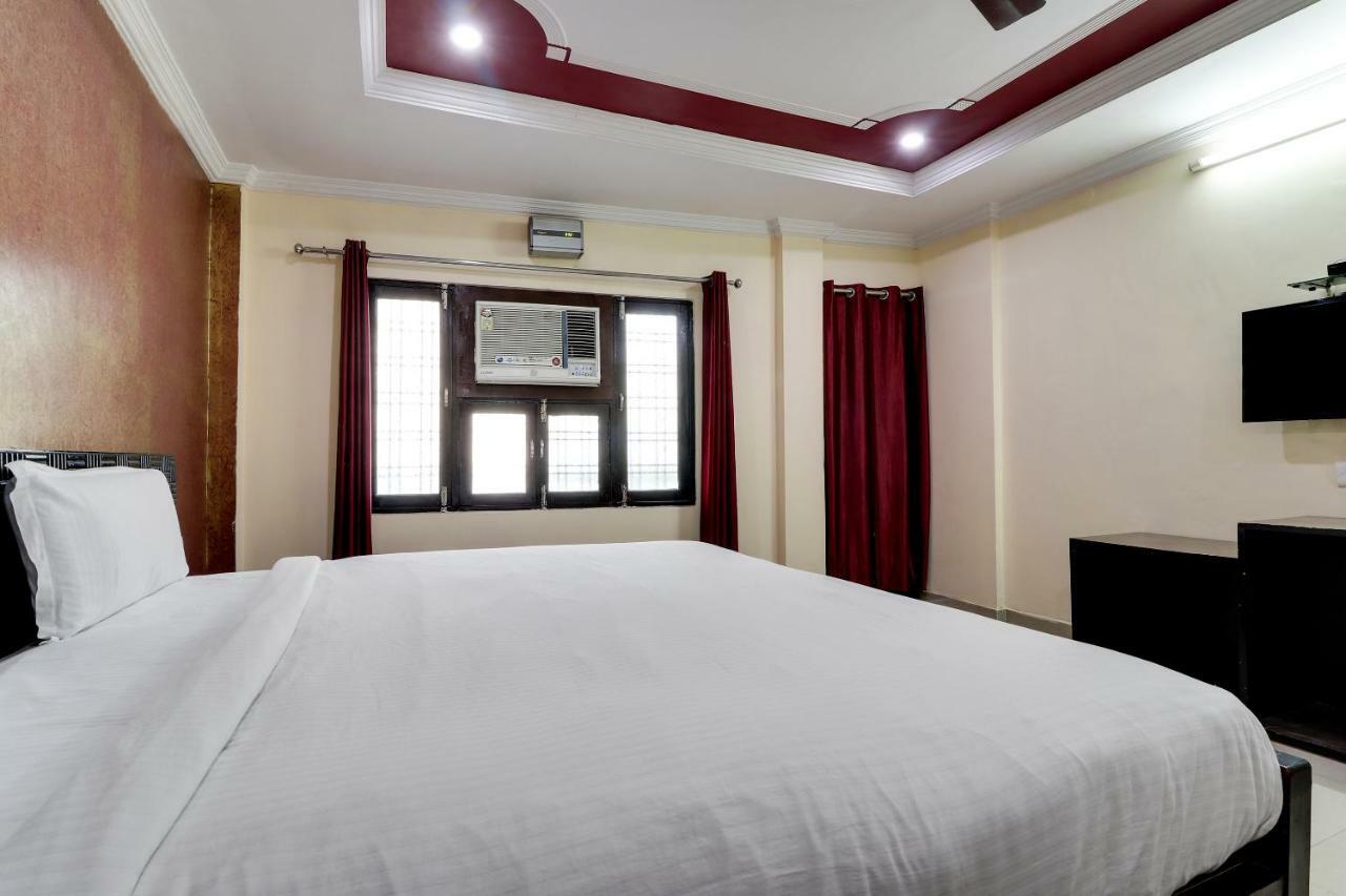Spot On 38567 Hotel Aryan 勒克瑙 外观 照片
