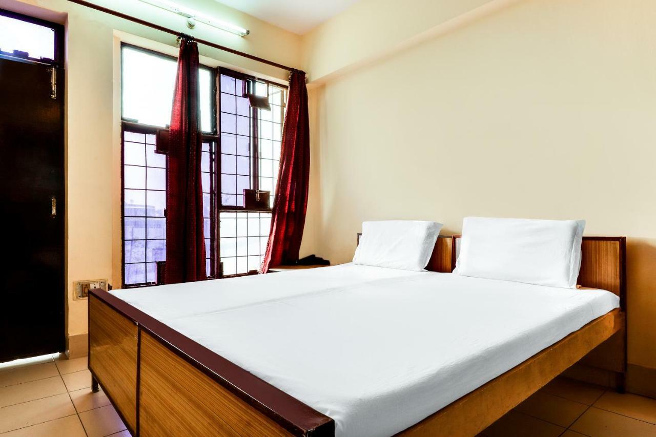 Spot On 38567 Hotel Aryan 勒克瑙 外观 照片