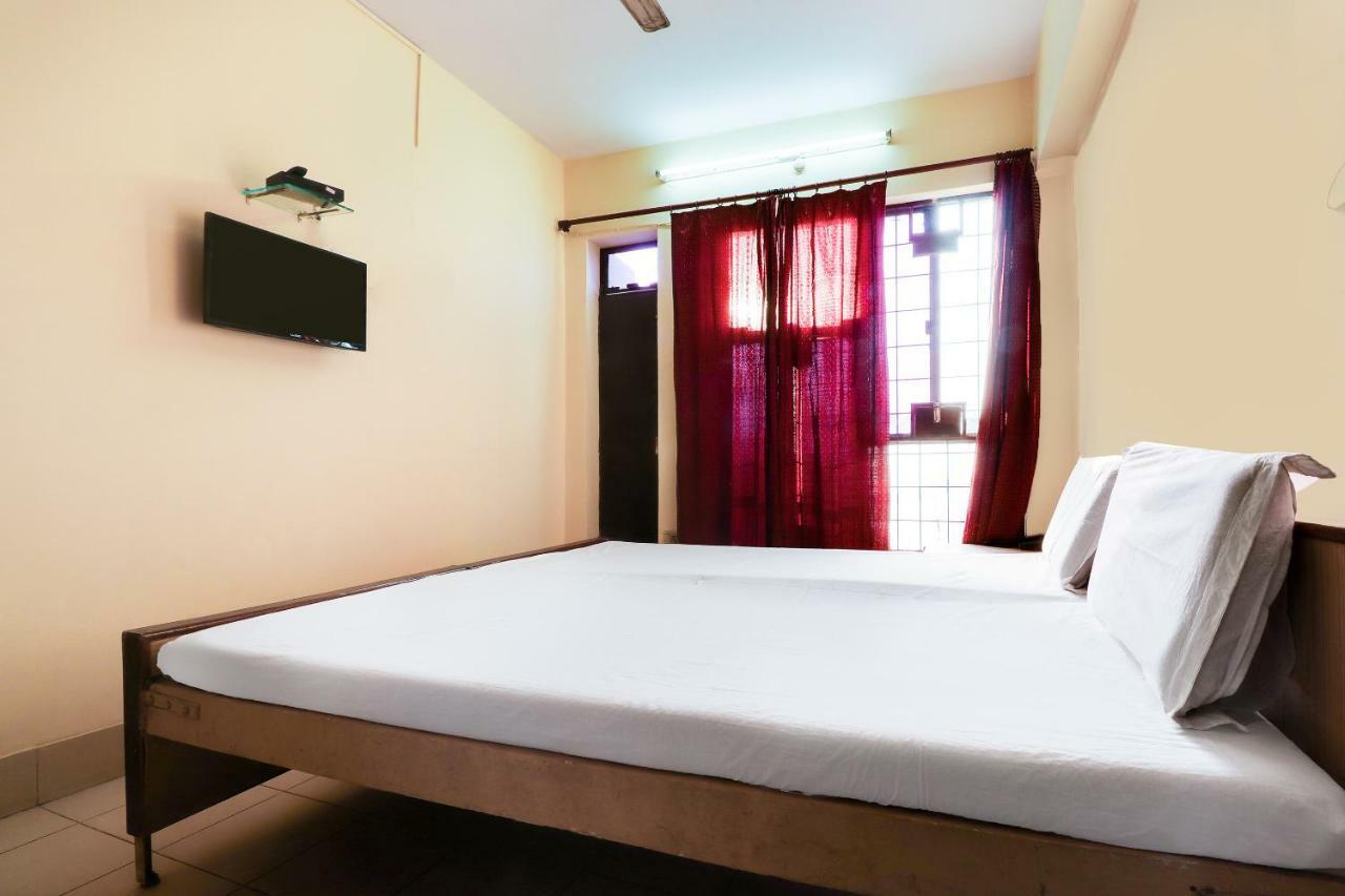Spot On 38567 Hotel Aryan 勒克瑙 外观 照片