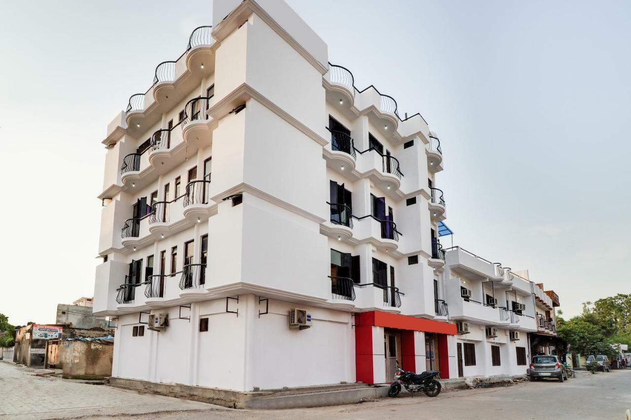 Spot On 38567 Hotel Aryan 勒克瑙 外观 照片