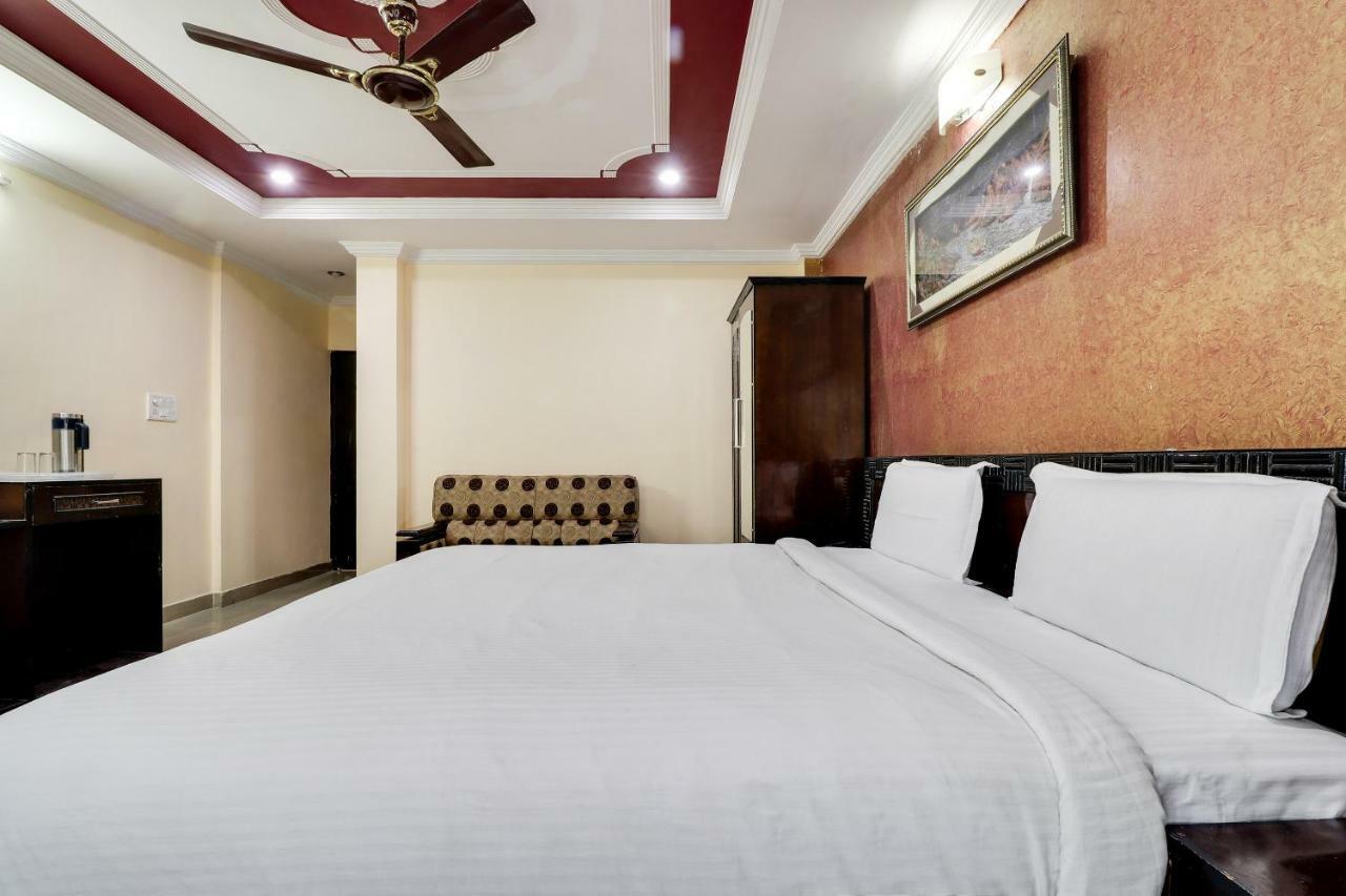 Spot On 38567 Hotel Aryan 勒克瑙 外观 照片